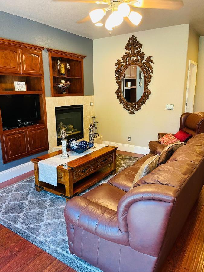 Beautiful Room In Fair Oaks Bagian luar foto